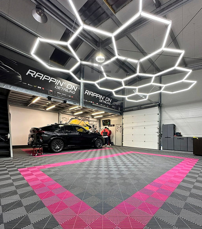 Single Garage Classic - HEXA LED Lighting System